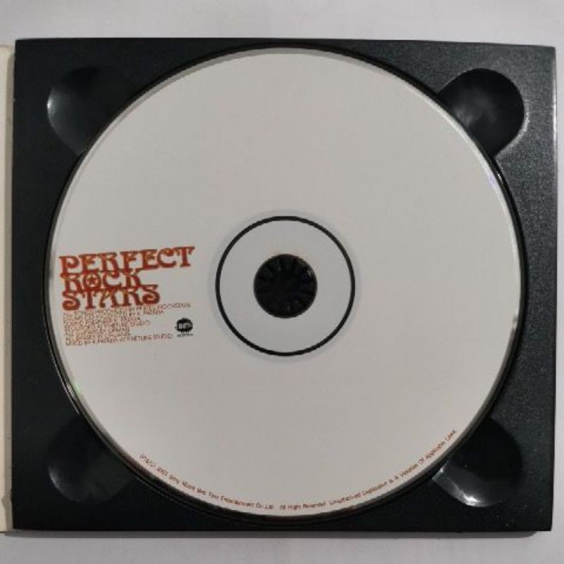 cd-perfect-rock-stars-มองไม่เห็นด้วยตาเปล่า