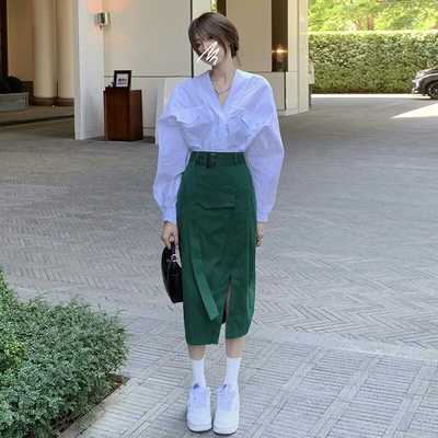 เสื้อเชิ้ตแขนยาวสีขาว-กระโปรงสีเขียว-2-ชิ้นเวอร์ชั่นเกาหลี