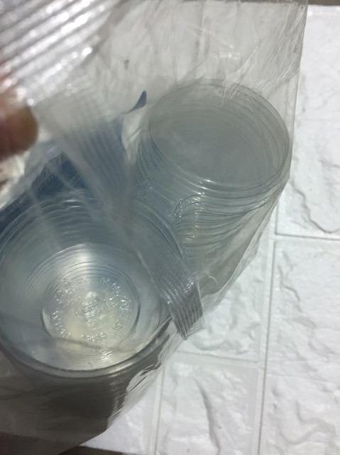 ถ้วยพลาสติกใสกลม-ขนาด-2-ออนซ์-3-ออนซ์-ฝาติดถ้วย