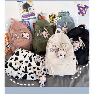 พร้อมส่ง!!!!!!! กระเป๋าเป้ Angus backpack ส่งฟรี รุ่นนี้แถมฟรี! เข็มกลัด3ชิ้นตามภาพ และพวงกุญแจตุ้กตาวัวทุกใบ