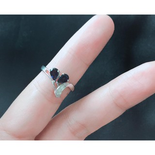 แหวนพลอยไอโอไลท์(iolite)หินสีม่วงใสหรือที่คนไทยเรียกว่าหินทวงหนี้ ประดับเพชรรัสเซียสีขาว เงินแท้ 925