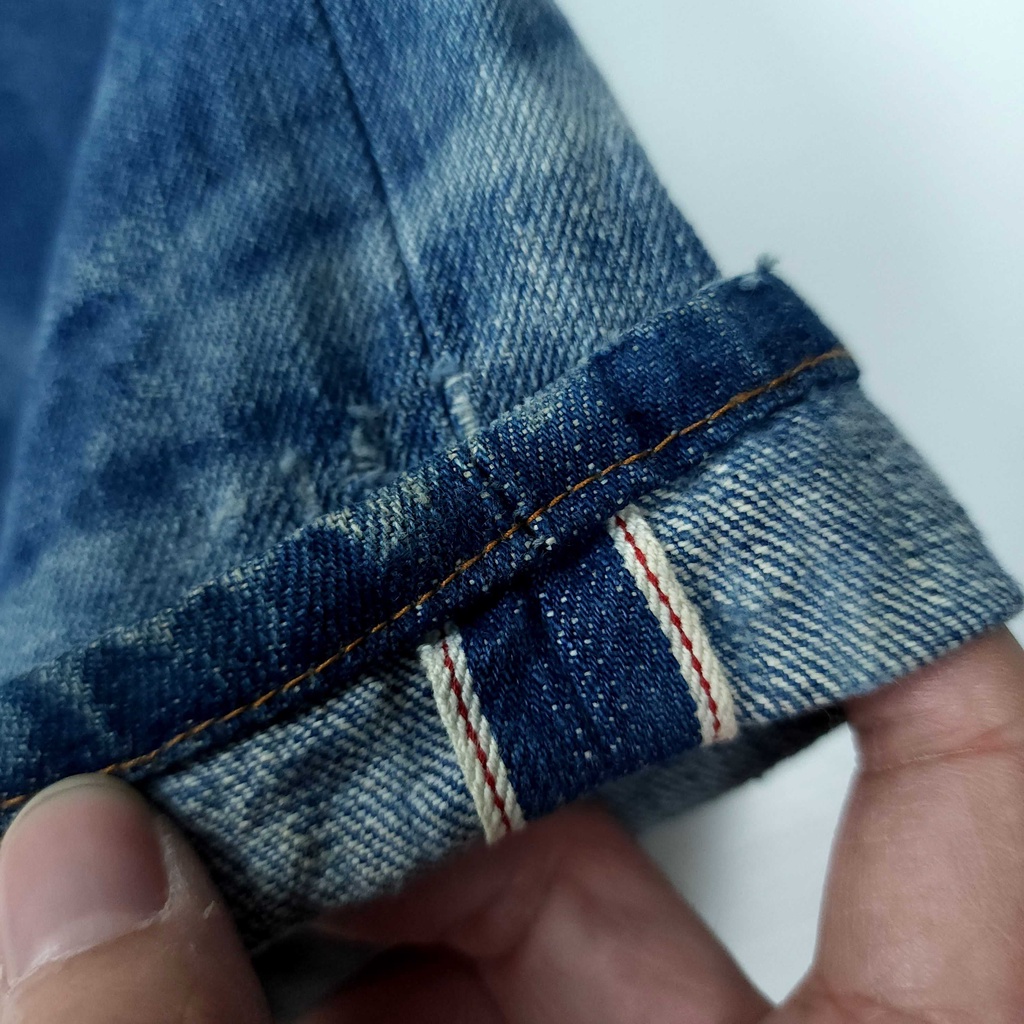 ยีนส์ริมแดง-selvedge-washborn-เอว-33-ริมแดง-เฟดสวยแต่งขาด-ขากระบอก