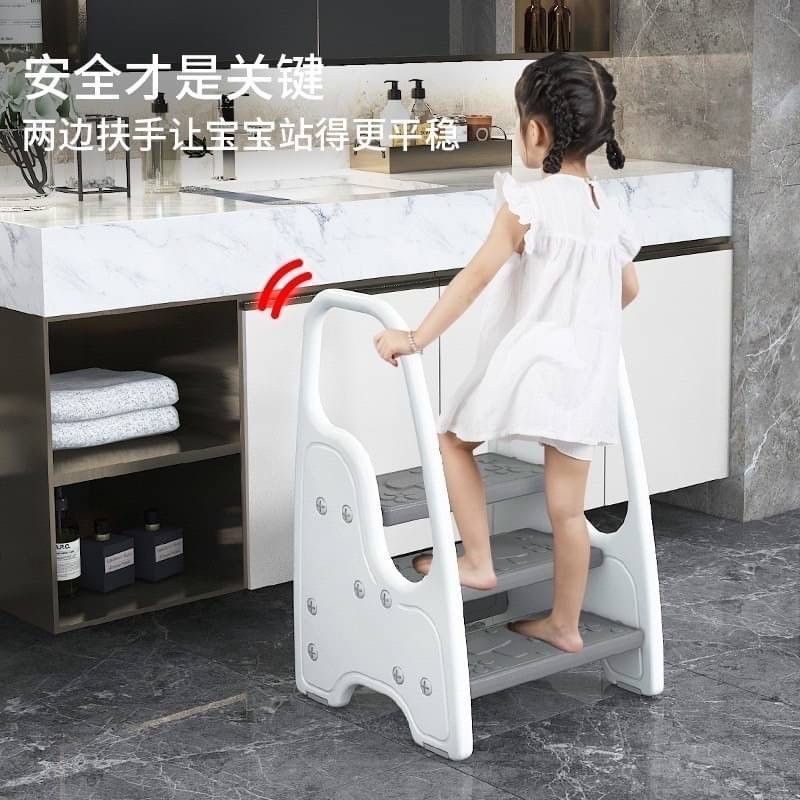 บันได-3-ขั้น-step-stool-พร้อมส่ง-สำหรับเสริมทักษะ-ช่วยเหลือตัวเองให้เด็กๆ