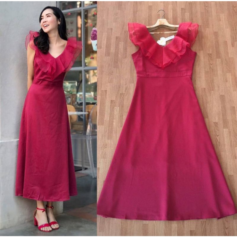 เดรสออกงาน-m-l-maxi-dress-เดรสยาวสีแดงคอวีแต่งระบายผ้าแก้ว-งานป้าย-love-love