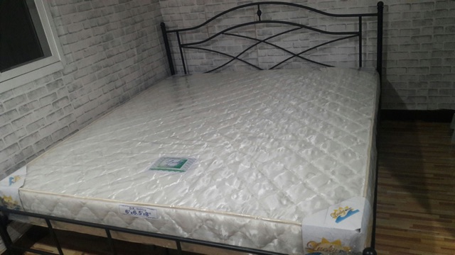 ภาพหน้าปกสินค้าที่นอนสปริงเสริมยางอัด รุ่นลัคกี้ ขนาด6ฟต 8 นิ้ว จากร้าน ssbfurn บน Shopee