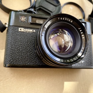 ภาพขนาดย่อของภาพหน้าปกสินค้ากล้องฟิล์ม yashica electro 35 gt จากร้าน 111saksit11 บน Shopee