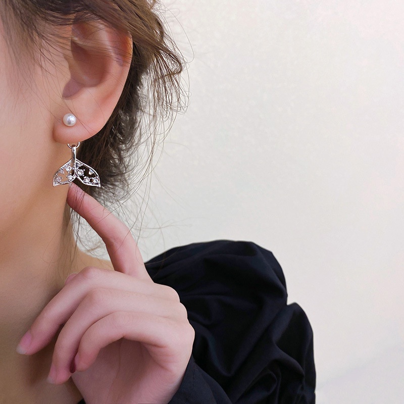 silver-needle-style-diamond-studded-pearl-fishtail-earrings-korean-personality-earrings-personality-temperament-earrings