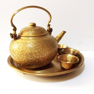 ชุดน้ำชากาแป้นใหญ่ตอกลาย ถาดทองเหลืองหล่อหนา 10 นิ้วตอกลาย ขอบแบ