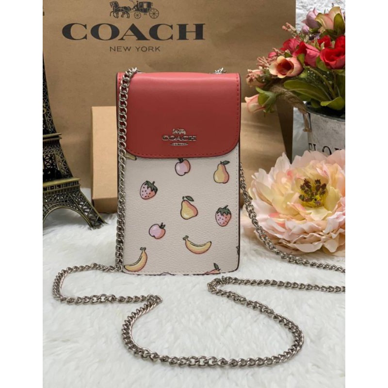 กระเป๋าใส่มือถือcoach