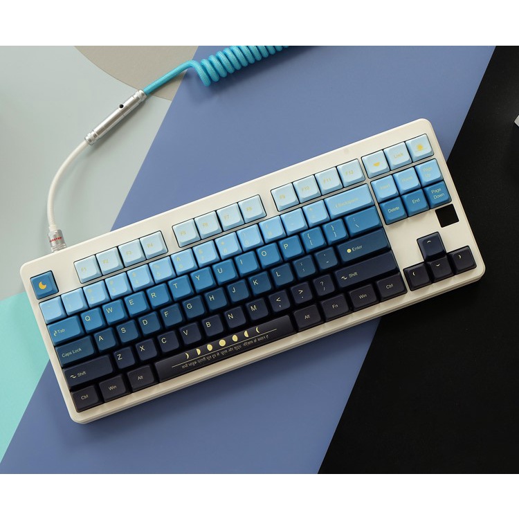 ภาพหน้าปกสินค้าThe Moon Keycaps XDA/Cherry Profile 130 คีย์ Pbt อะแดปเตอร์แป้นพิมพ์ 64/78/84/96/104 และคีย์บอร์ดอื่นๆ จากร้าน mogagamer.th บน Shopee