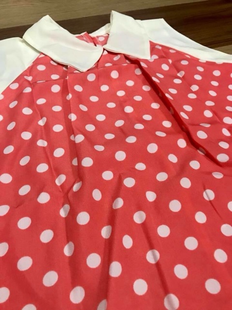 เสื้อสีชมพูจุดขาวสดใส-ลาย-polka-dot