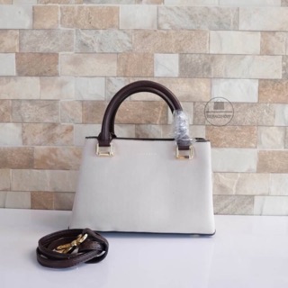 Charles &amp; Keith Structured Top Handle Bag (outlet) สี Ivory