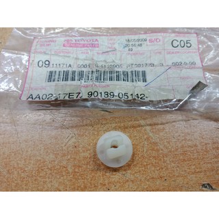 460. 90189-05142 กิ๊ฟล็อคไฟหน้า Toyota Wish ใช้กับรถได้หลายรุ่น สกรู จำหน่ายแยก  เลือกจากตัวเลือก ราคา ต่อ 1 ชิ้น