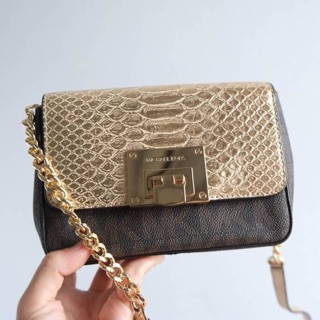 Michael kors tina small clutch  ขนาด 6.5