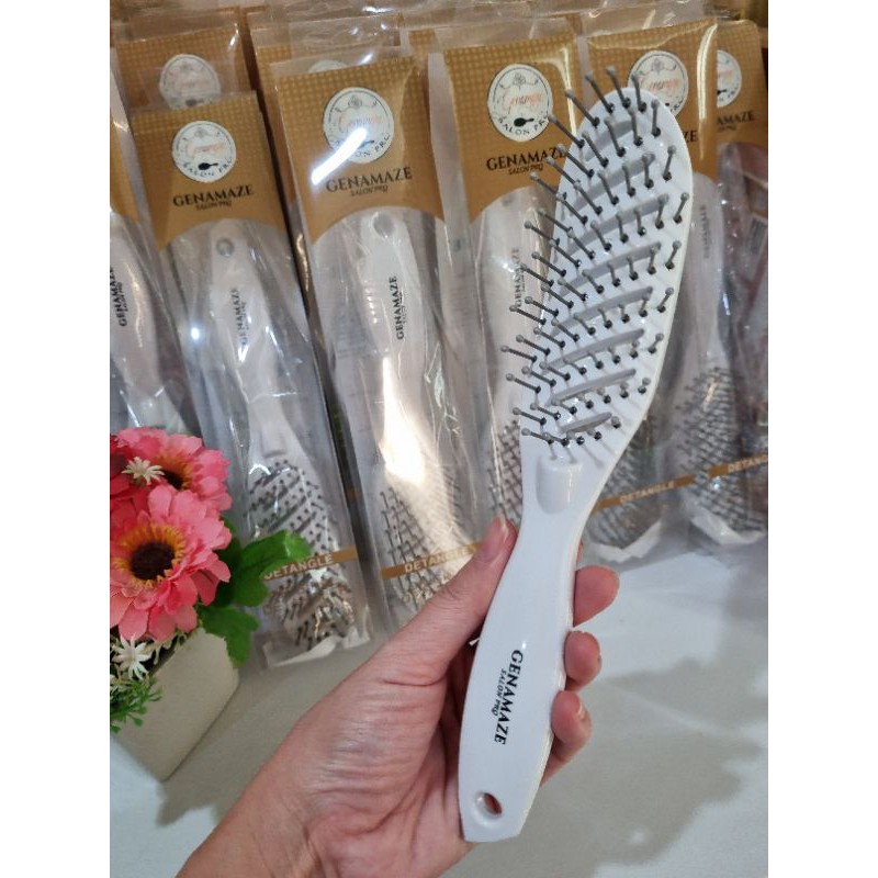 genamaze-vent-brush-s-หวีไนล่อนปลายตุ่ม-ไม่จิกหนังศรีษะ-หน้าเล็ก-ดีไซด์จับถนัดมือ-เหมาะสำหรับ-หวีผมให้ไม่พันกั