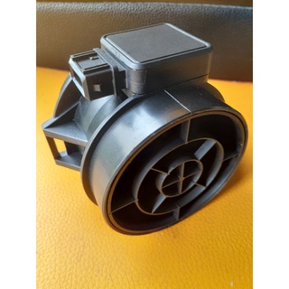 ตัววัดการไหลของมวลอากาศโดยใช้ฟิล์มร้อน Mass Air Flow Sensor Meter สำหรับ BMW BMW E46 E39 E38 Z3 เครื่อง M52 M52TU  M54