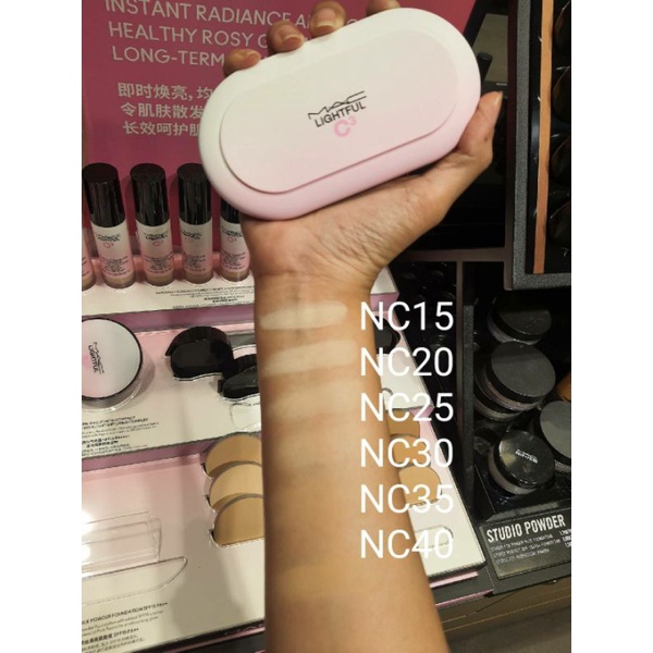 mac-lightful-c3-natural-silk-powder-foundation-spf15-pa-แป้งmac-light-fullสูตรใหม่-ช่วยขับผิวให้สว่าง