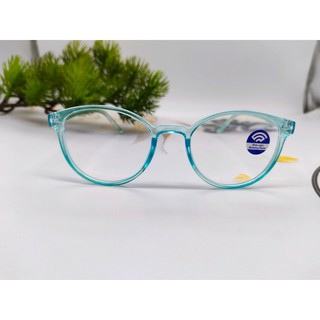 ภาพขนาดย่อของภาพหน้าปกสินค้าR2103 แว่นกรองแสงเด็ก สำหรับอายุ 3-10 ปี ช่วยปกป้องถนอมสายตาเด็ก เเว่นตาเด็ก เเว่นถนอมสายตา แว่นตากรองแสงสีฟ้า N.2103 จากร้าน annant_glasses บน Shopee