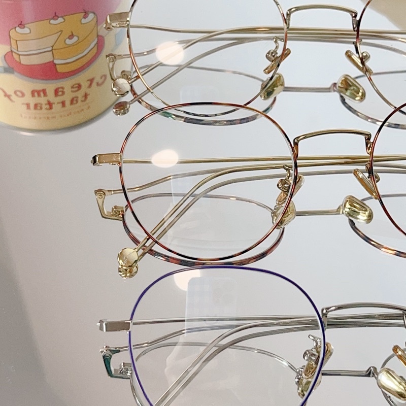 แว่นตากรองแสงรุ่น-flower-เป็นแว่นที่กรอบลายน่ารักมากแตกต่างกับรุ่นอื่นมากๆเลยค่า-กรอบบาง-ลายชัด-ลอกยาก