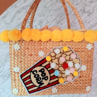 🌿กระเป๋าสาน #กระเป๋าผักตบชวา  🌿Natural Woven hand bags    🌿ทรงกล่อง 10 นิ้ว  ❤ใบละ 550฿เท่านั้น รุ่นนี้ขายดี!!