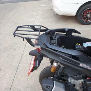 ภาพหน้าปกสินค้าRear Rack แร็คหลัง แร็คท้าย ตะแกรงท้าย ตะแกรงหลัง SSS Honda ADV150 แบบไม่ต้องถอดมือจับท้าย ซึ่งคุณอาจชอบราคาและรีวิวของสินค้านี้