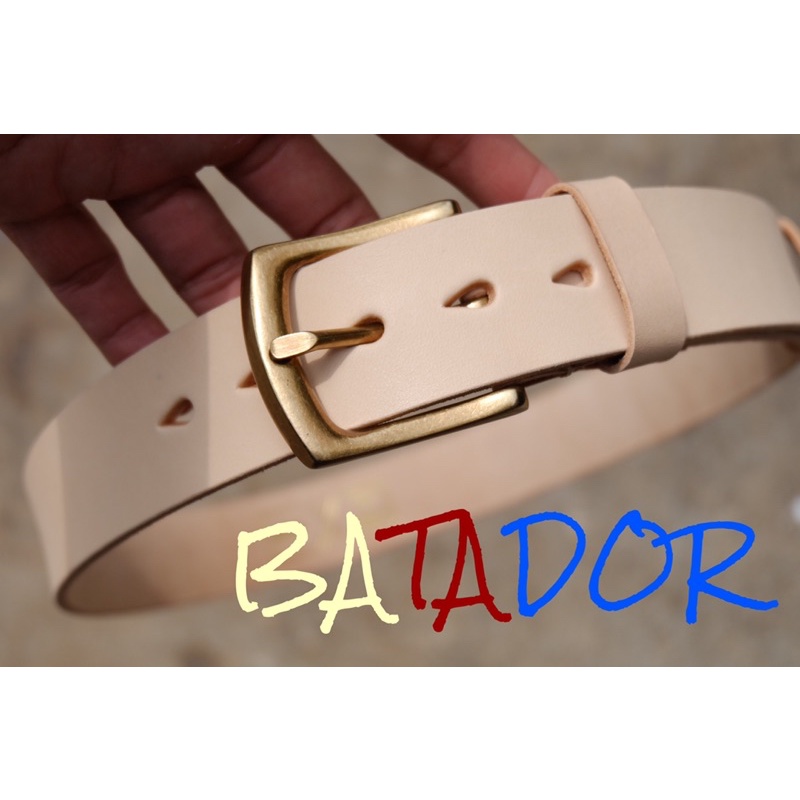 ภาพหน้าปกสินค้าเข็มขัดหนังแท้ เข็มขัดหนังวัวฟอกฝาด beltboyshop-BATADOR304 (รุ่นผิวด้าน-เปิดผิว)