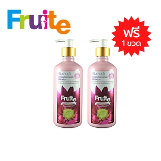 ครีมอาบน้ำ1 แถม 1 สูตรไวท์เทนนิ่งวิตามิน B3 Fruite Brightening Shower Sweet Moment 520 ml. x2