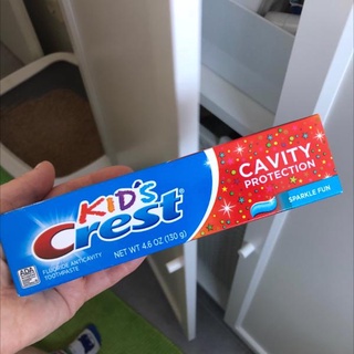 ภาพขนาดย่อของภาพหน้าปกสินค้านำเข้าจากอเมริกา 100% ยาสีฟันเด็ก Crest Kids Fluoride Anticavity Toothpaste, Sparkle Fun จากร้าน tuesday_market บน Shopee