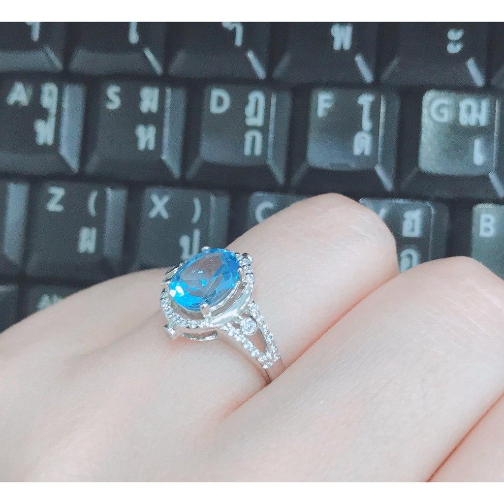 แหวนเงิน-92-5-ฝังพลอยโทแพซสีฟ้าอ่อน-swiss-blue-topaz-รุ่น-gr2390