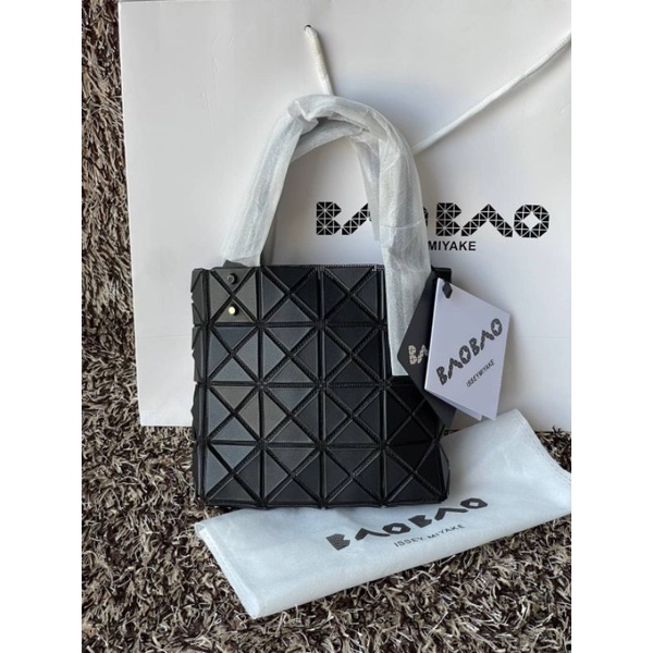 bao-bao-lucent-boxy-mini-tote-bag