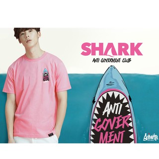 เสื้อยืดลาย แนวสตรีท  รุ่น Shark ชมพู ( ลิขสิทธิ์แท้ ) แขนสั้น เสื้อยืดชาย TS