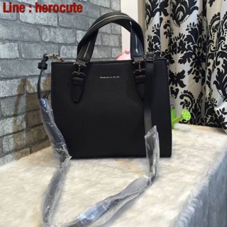 Charles & Keith Structured Handbag ของแท้ ราคาถูก