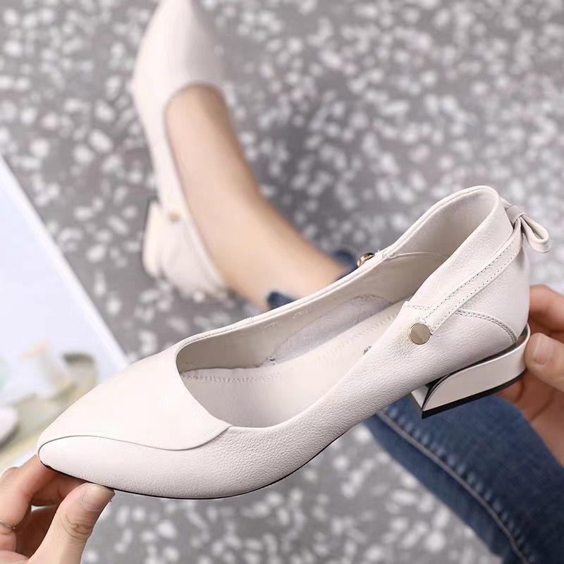 ภาพหน้าปกสินค้ารองเท้าผู้หญิงแฟชั่นรองเท้าแตะรองเท้าเดี่ยวรองเท้าหนังขนาดเล็กรองเท้าสตรี