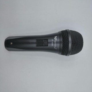 ไมค์โครโฟน พร้อมสายDYNAMIC MICROPHONE IPLAY รุ่น IP-58E สายยาว 5 เมตร มีสวิทปิด เปิดในตัว ให้เสียงสมจริง