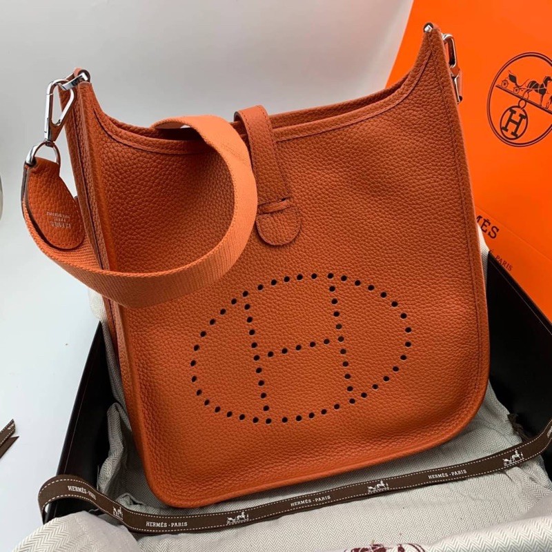 hermes-evelyn-28cm-original-1-1