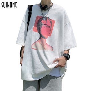 【NEW】Suikone เสือผ้าผู้ชาย แฟชั่นผู้ชายเสื้อยืดระบายอากาศรอบคอพิมพ์หลวมแขนสั้นฤดูร้อนสไตล์ยอดนิยมครึ่งแขน เสื้อยือ