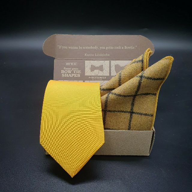 เซ็ทเนคไทเหลืองผ้าไหม-ผ้าเช็ดหนัาสูทวูล-yellow-silk-necktie-wool-pocket-square