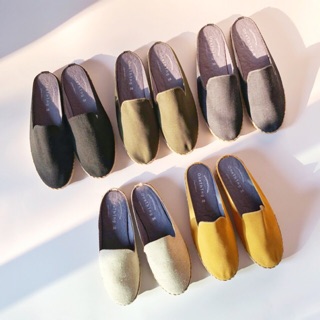 ภาพหน้าปกสินค้า(จัดส่ง 3ธค -หากมีพร้อมส่งจัดได้เลย) รองเท้าทรงสลิปเปอร์ Slippers Colorful by oneth1ng ที่เกี่ยวข้อง