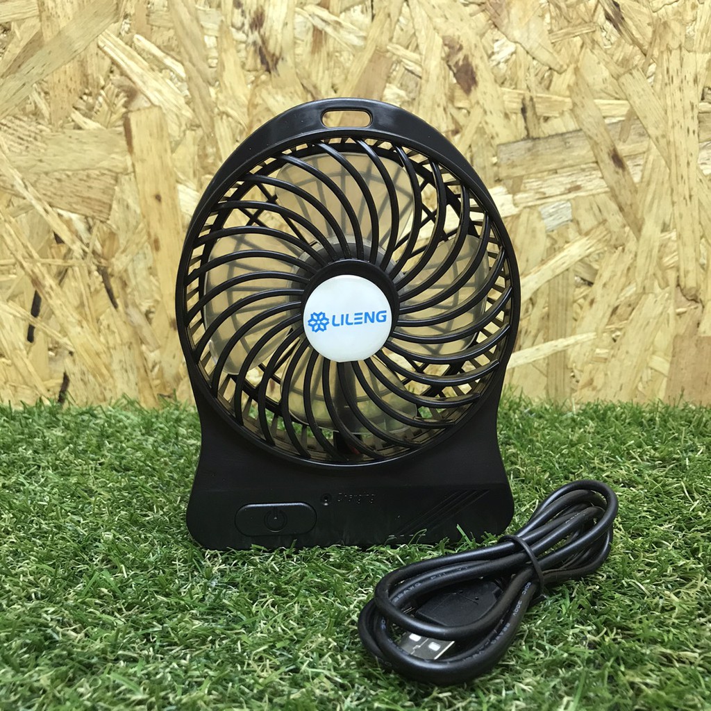 ภาพหน้าปกสินค้าMini Fan พัดลมพกพาขนาดเล็กผ(พร้อมถ่านชาร์จ+สายUSB) ใส่ถ่าน ลมแรง Mini Fan 850 จากร้าน kasawin117 บน Shopee