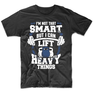 [100% Cotton] เสื้อยืดแฟชั่นผู้ชาย สุดฮา ยกน้ําหนัก ลาย Im not The smart, but I can lift heavy things
