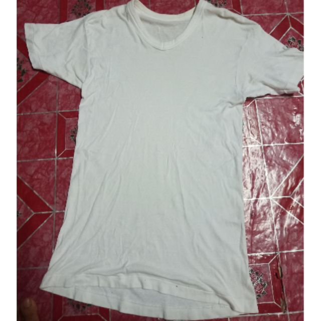เสื้อยืดสีขาว20บาท ใส่ได้ M L Xl จ้า | Shopee Thailand