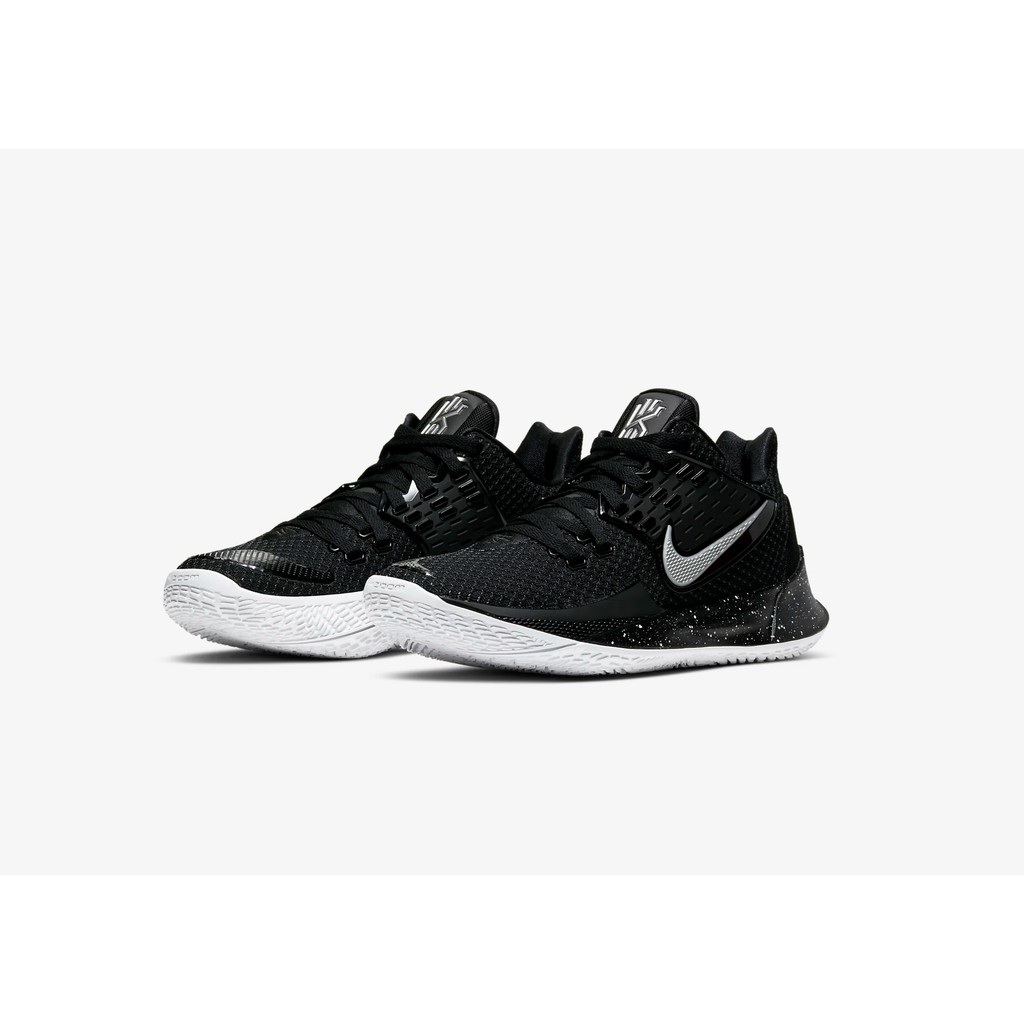 Kyrie low best sale 2 nike