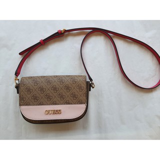 กระเป๋า GUESS Crossbody มือสองของแท้ 100%  จาก Shop