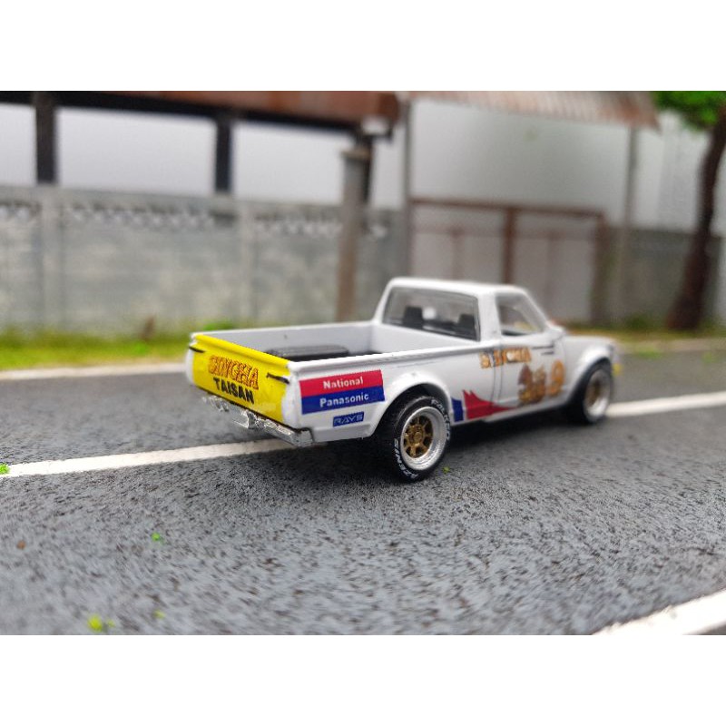 hotwheel-datsun-620-model-1-64