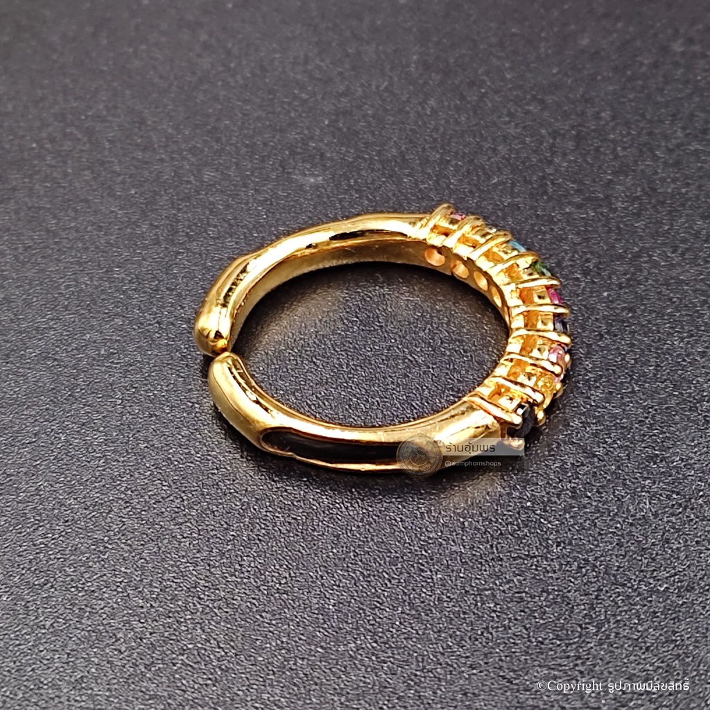 แหวนเงิน-92-5-หุ้มทองสอดหางช้างมงคลประดับพลอยสีนพเก้า
