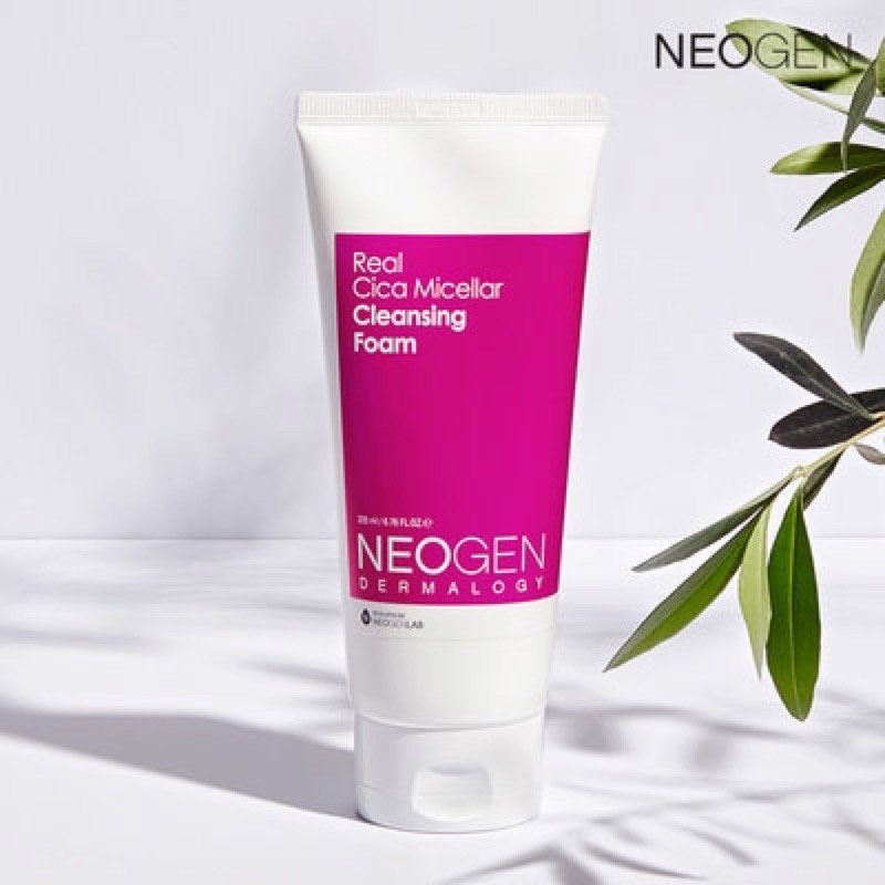 exp-2023-08-23-neogen-real-cica-micellar-cleansing-foam-200-ml