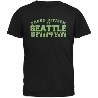 Proud Nobody Likes Seattle เสื้อยืดลําลองแฟชั่น แขนสั้น ใส่สบาย