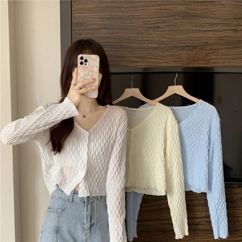 chili-k-k-พร้อมส่ง-เสื้อไหมพรมแชนยาวคอวี-ลายฉลุเก๋ย่ารักมาก-8k12