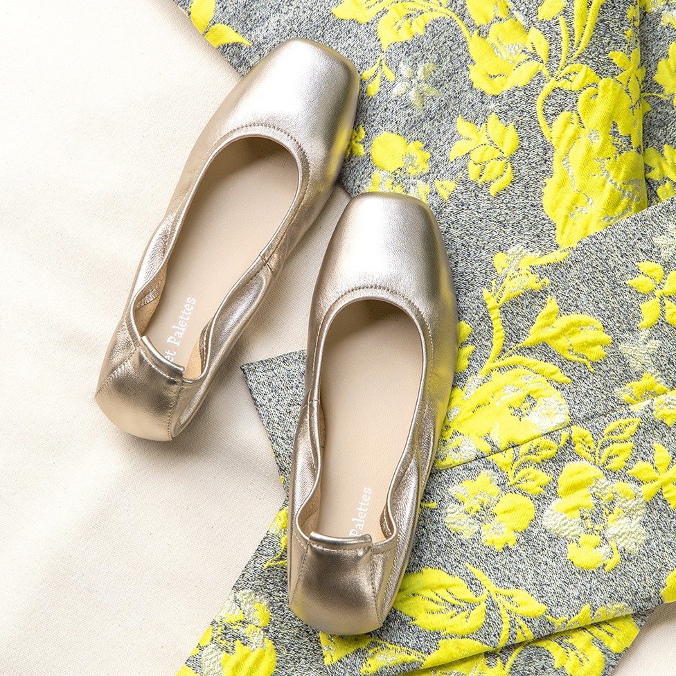 ภาพหน้าปกสินค้าSweet Palettes รองเท้าหนังแกะ Belle Champagne Gold จากร้าน sweetpalettes บน Shopee