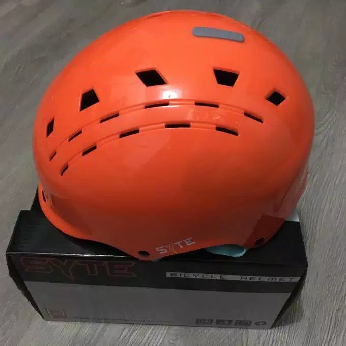 หมวกกันน็อค SYTE F162 SHELL | Shopee Thailand